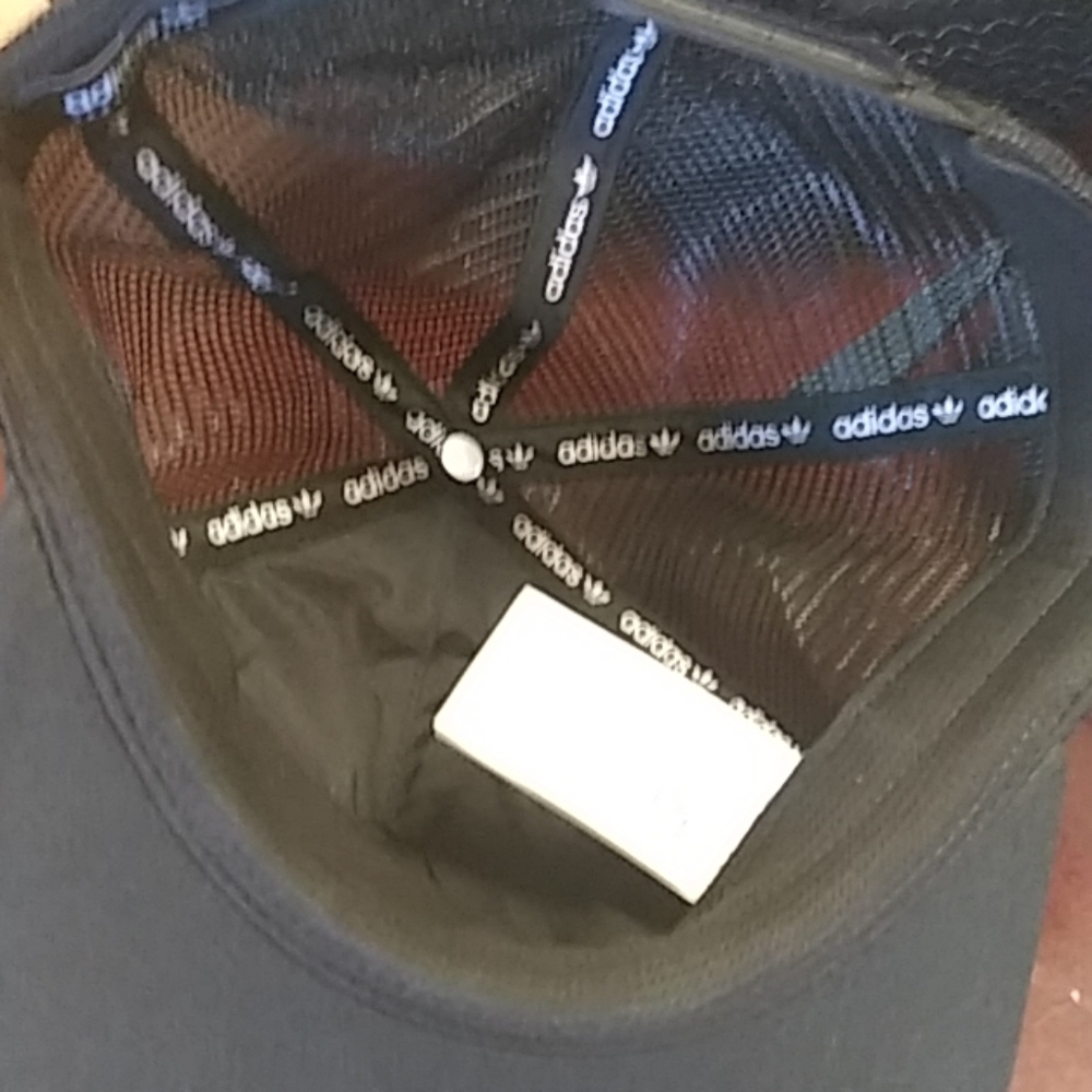 Hat - Picture 2 of 3